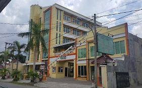 Top Star Hotel